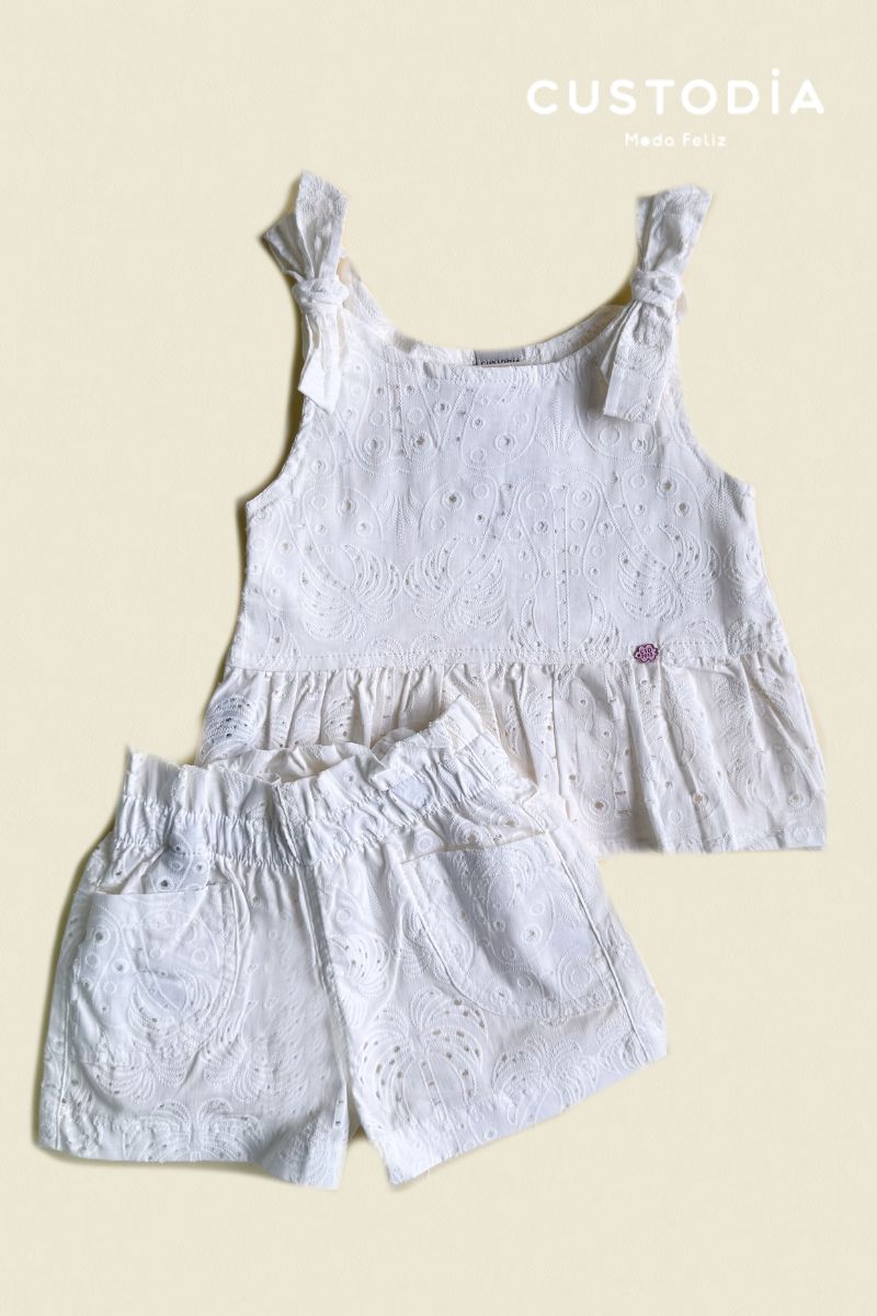 Set Short y Blusita Efecto Bordado