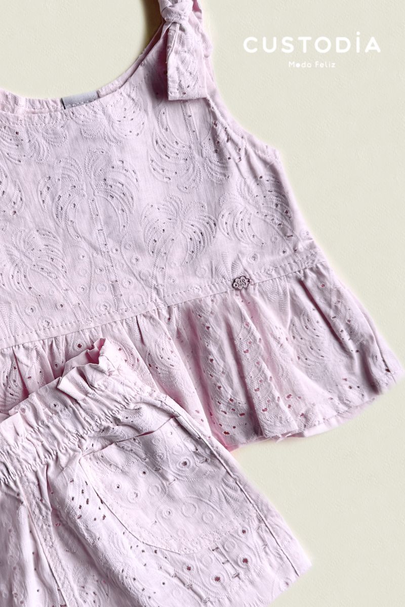 Set Short y Blusita Efecto Bordado