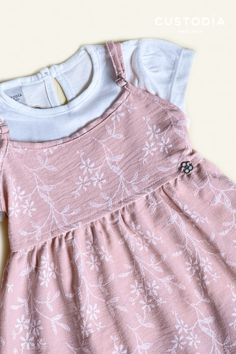Vestido Y Camiseta Textura