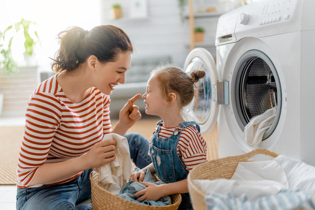 7 Consejos para tener en cuenta a la hora de lavar la ropa de tu hijo (a) - Custodia ModaFeliz