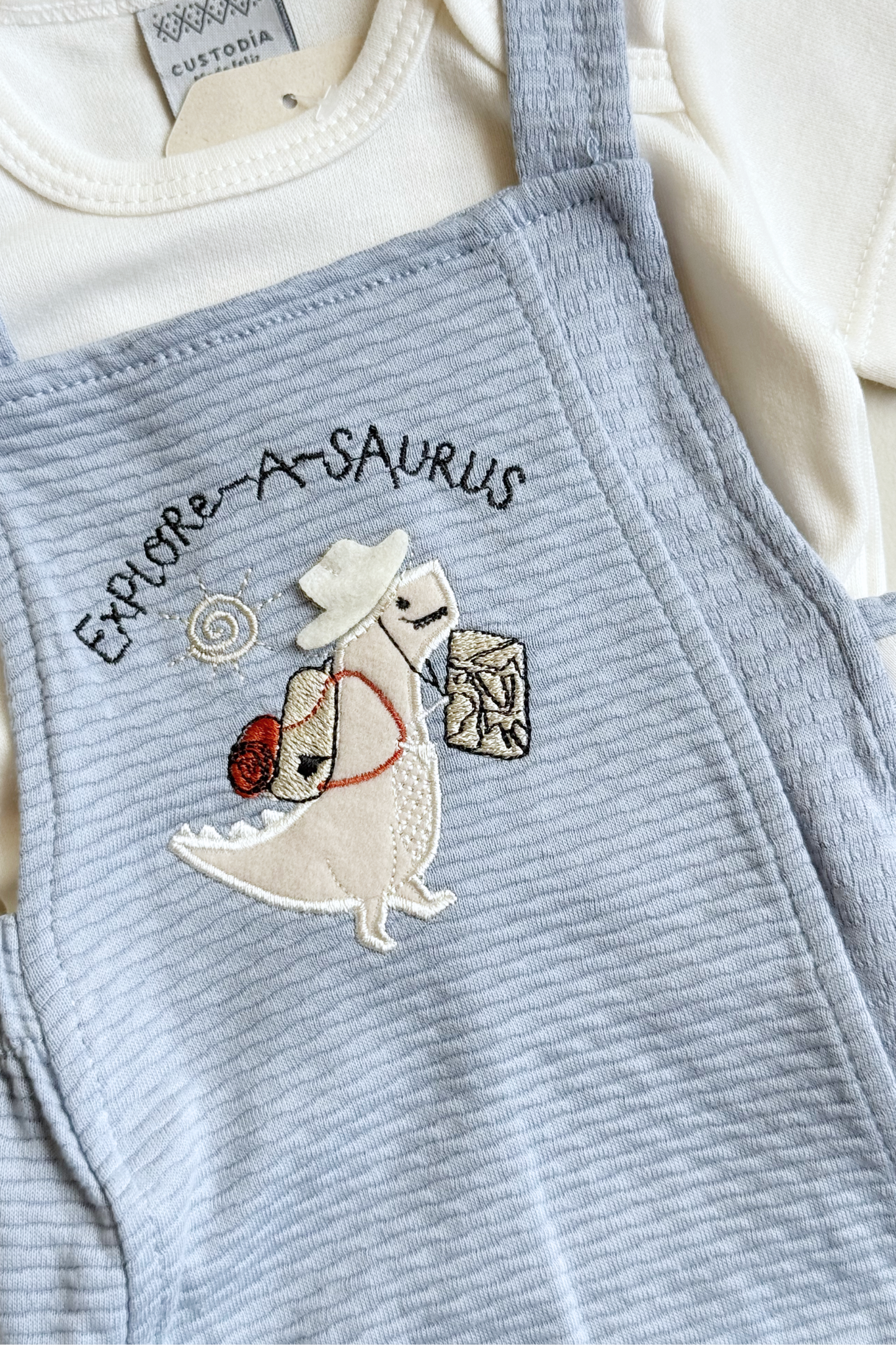 Set Mameluco Dino Explorer