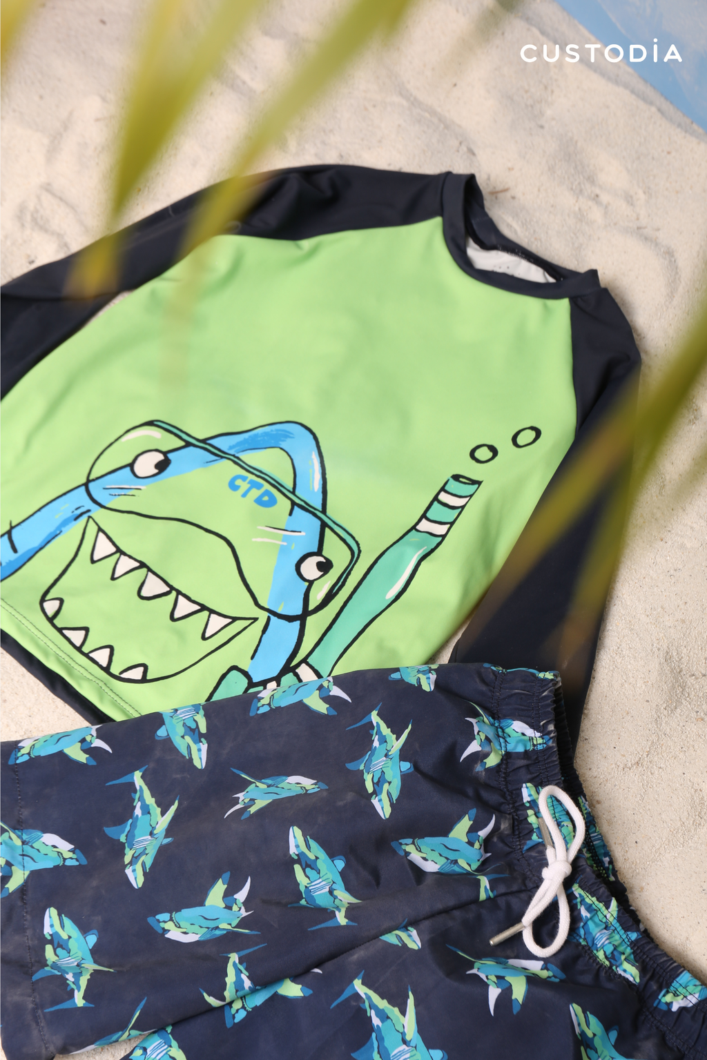 Set Buzo y Bermuda Tiburón