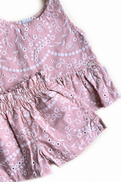 Set Short y Blusita Efecto Bordado