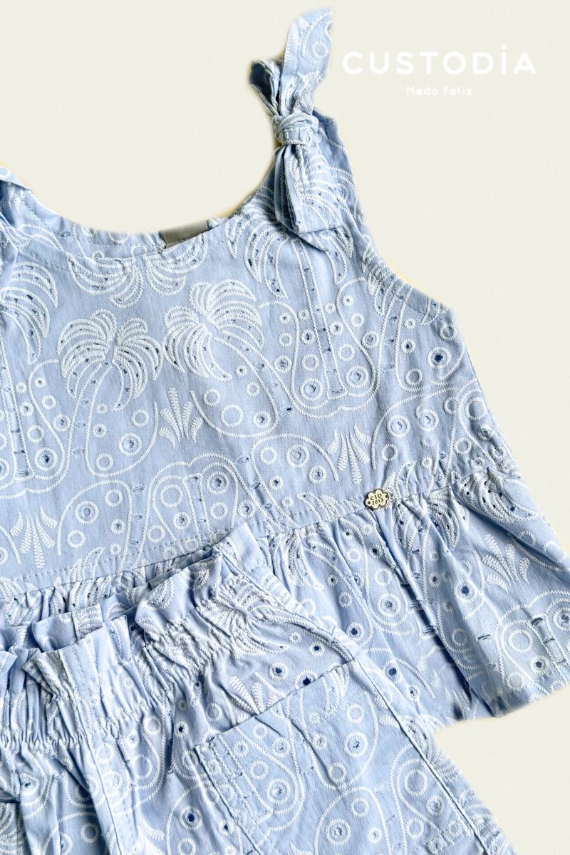 Set Short y Blusita Efecto Bordado
