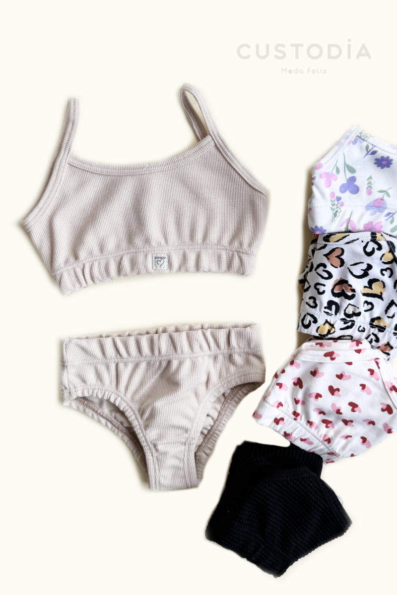 Conjunto Interior de Crop y Panty