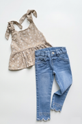 Set 2 Prendas Blusa en Ojalillo Jean con Bota Bordada