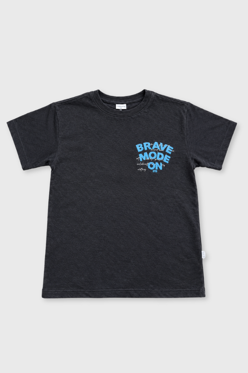 Camiseta Brave Mode On
